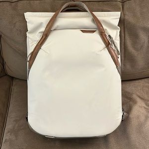 Peak Design Everyday Tote!